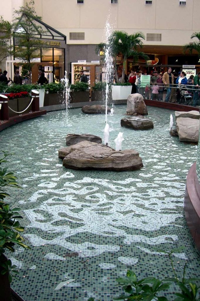 Annapolis Mall – Fountain – Through The Garden